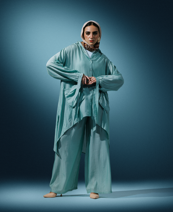 Set in Satin-Like Fabric 1303