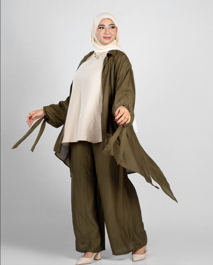 Set in Satin-Like Fabric 1303